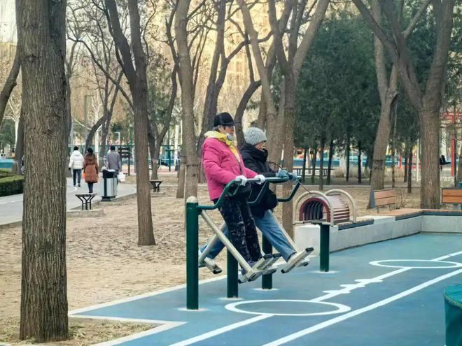 乐竞体育【实事为民】全年“上新” 健身路径2000余件群众健身锻炼更方便